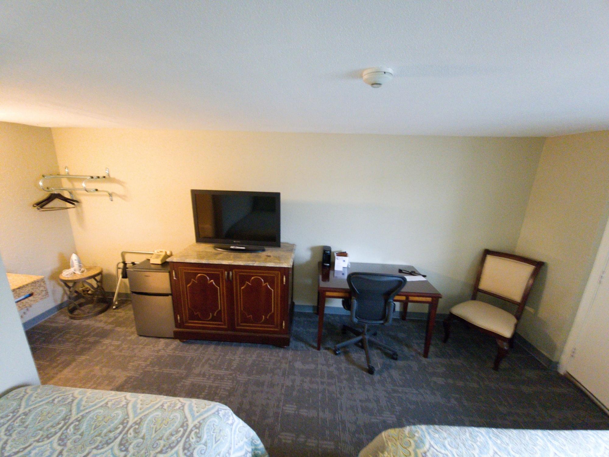 Queen City Inn Bangor Buitenkant foto
