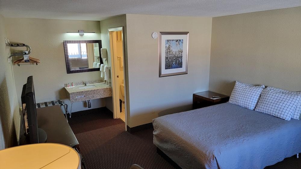 Queen City Inn Bangor Buitenkant foto